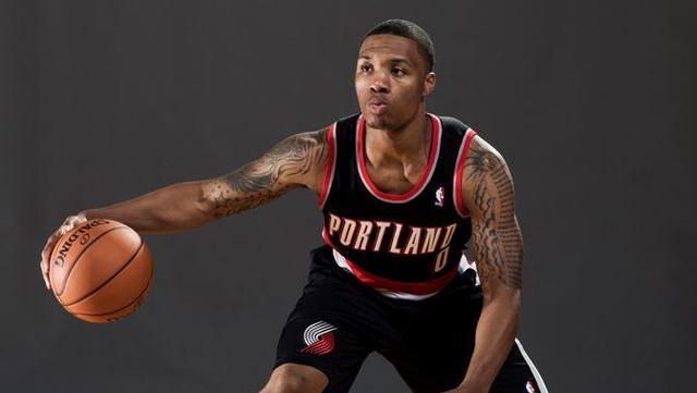 某某球员因 某某球员因