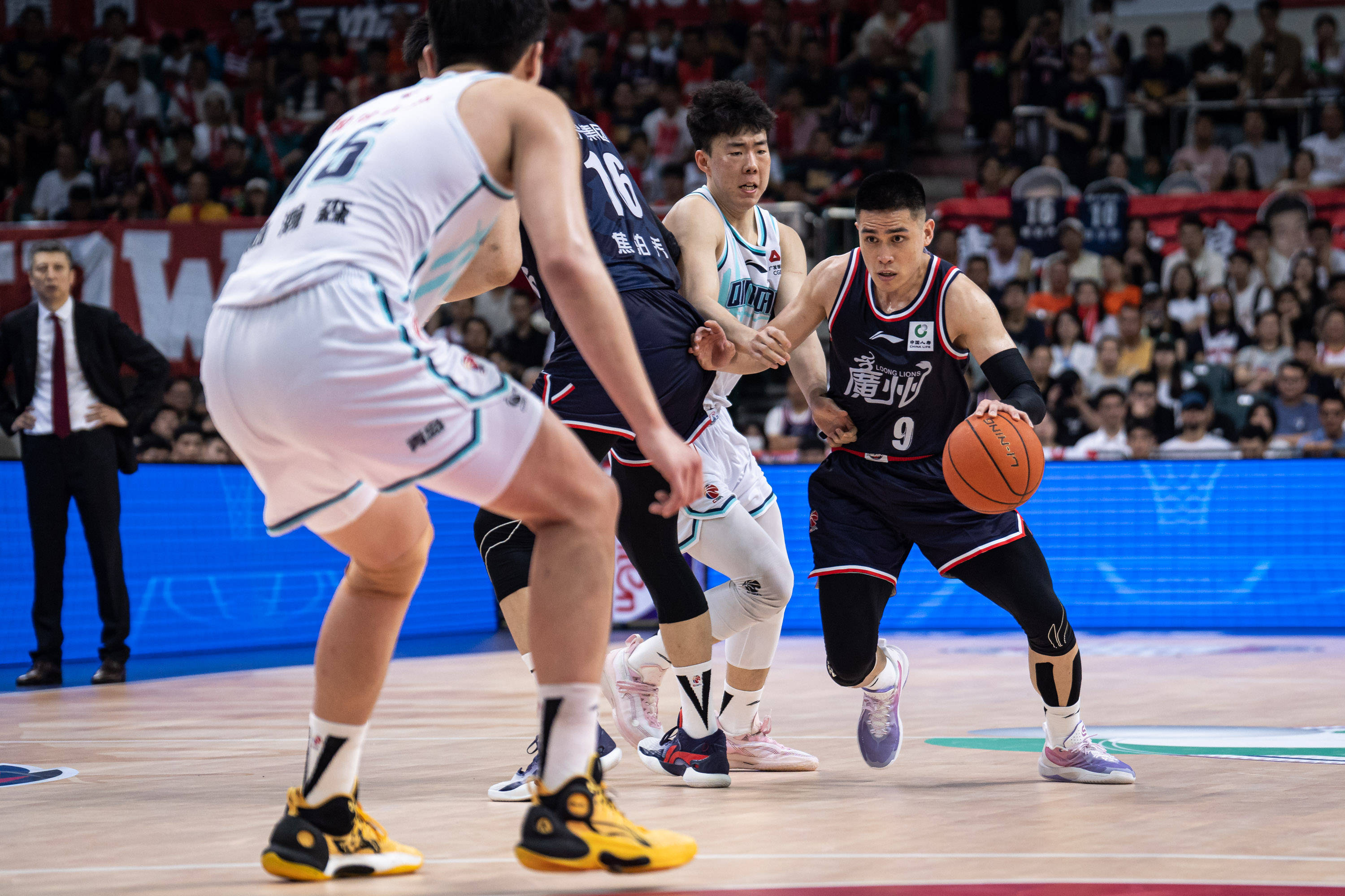 同样缺乏像 同样缺乏像