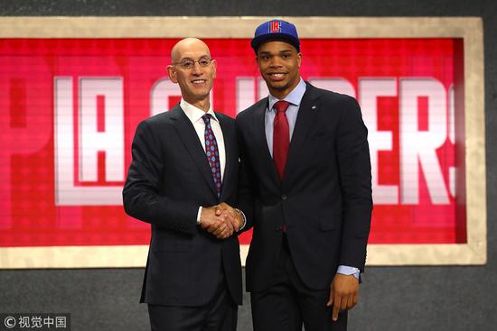 出更大贡献 出更大贡献